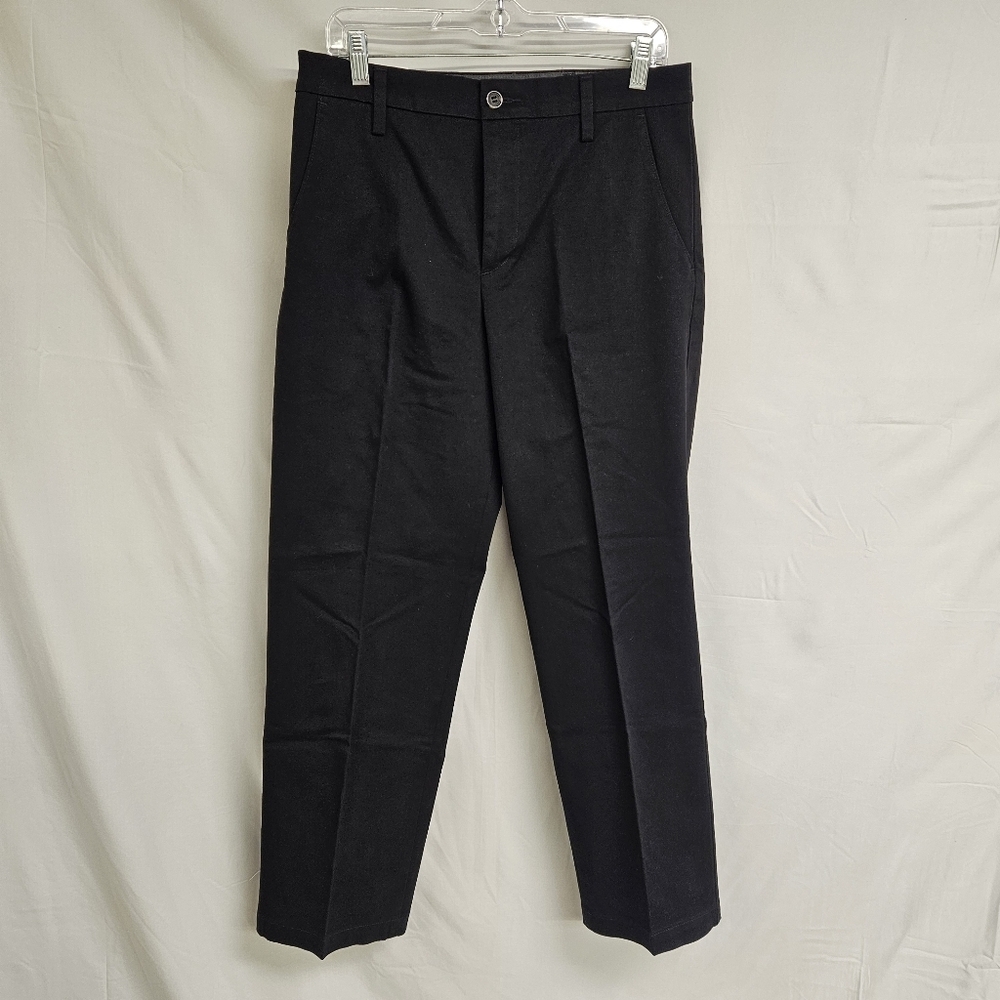 Dockers Workday Khaki Pants Mens 32x30 Classic Fit Straight Smart 360 FLEX Black